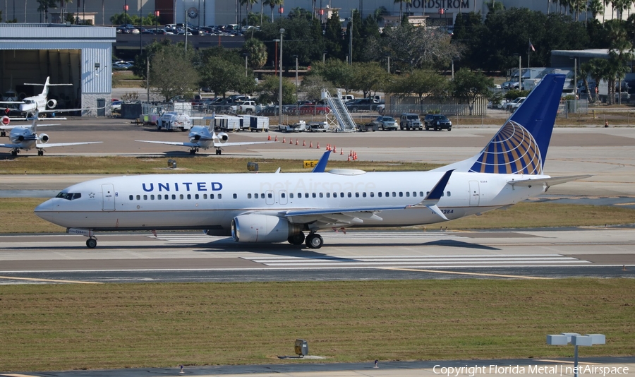 United Airlines Boeing 737-824 (N33284) | Photo 380527