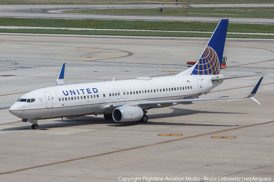 United Airlines Boeing 737-824 (N33292) | Photo 346388
