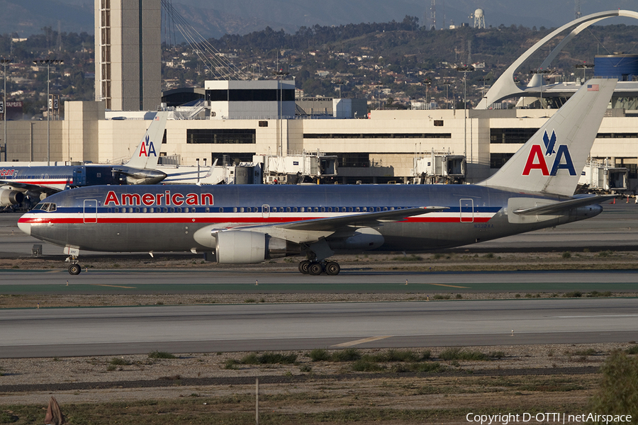 American Airlines Boeing 767-223(ER) (N332AA) | Photo 338589