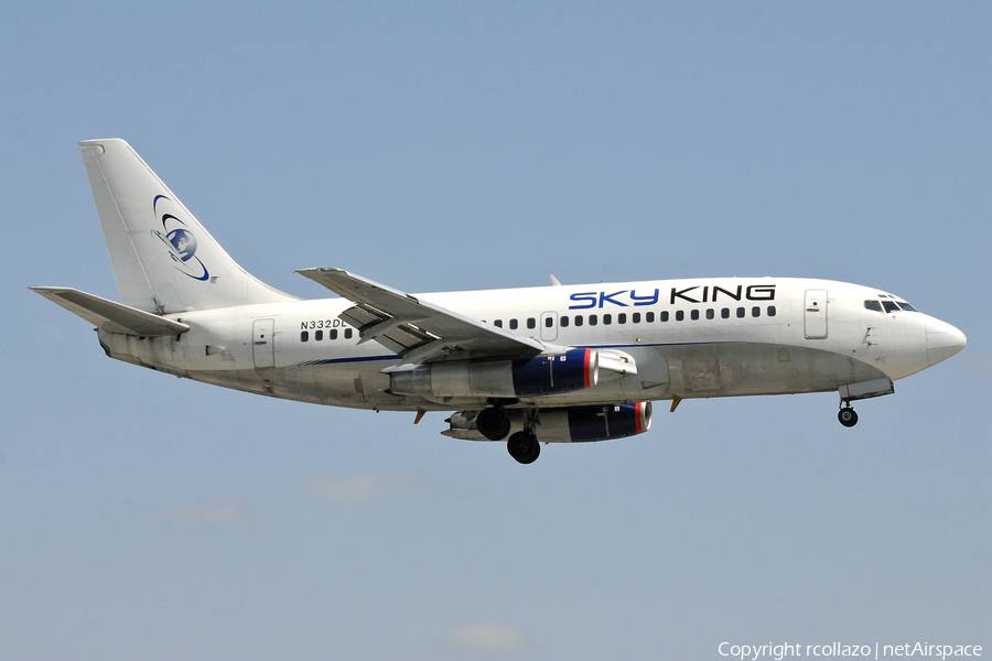 SkyKing Boeing 737-232Adv (N332DL) | Photo 10246