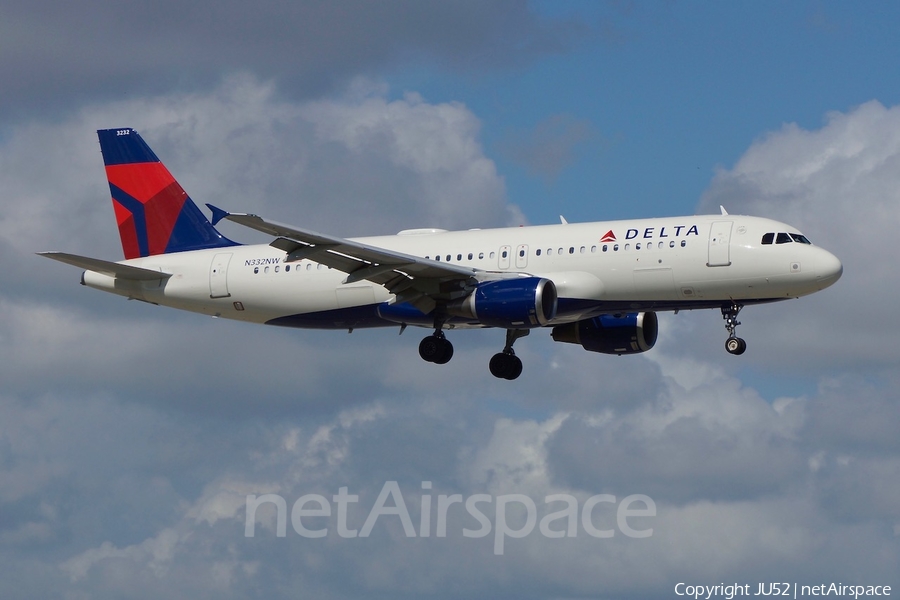 Delta Air Lines Airbus A320-211 (N332NW) | Photo 291807