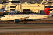 Delta Air Lines Airbus A319-114 (N333NB) at  Los Angeles - International, United States