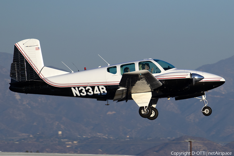 Wings Over L.A. Aviation Beech 95 Travel Air (N334B) | Photo 541631