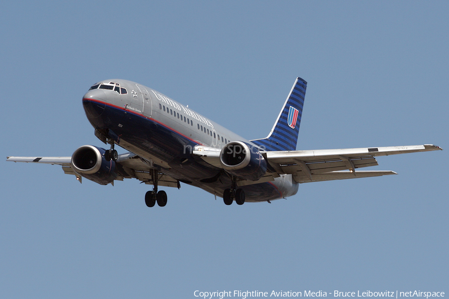 United Airlines Boeing 737-322 (N334UA) | Photo 175897