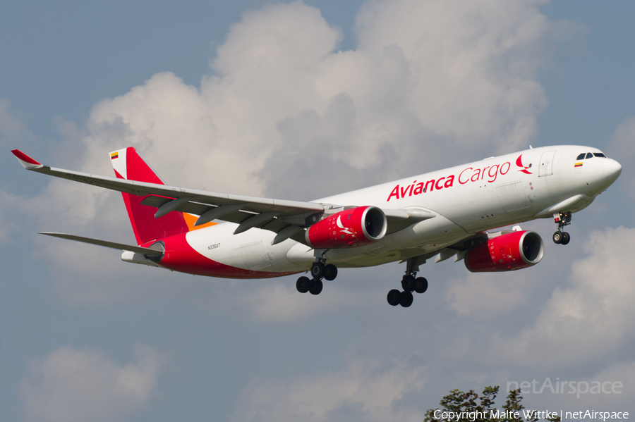Avianca Cargo Airbus A330-243F (N335QT) | Photo 468599