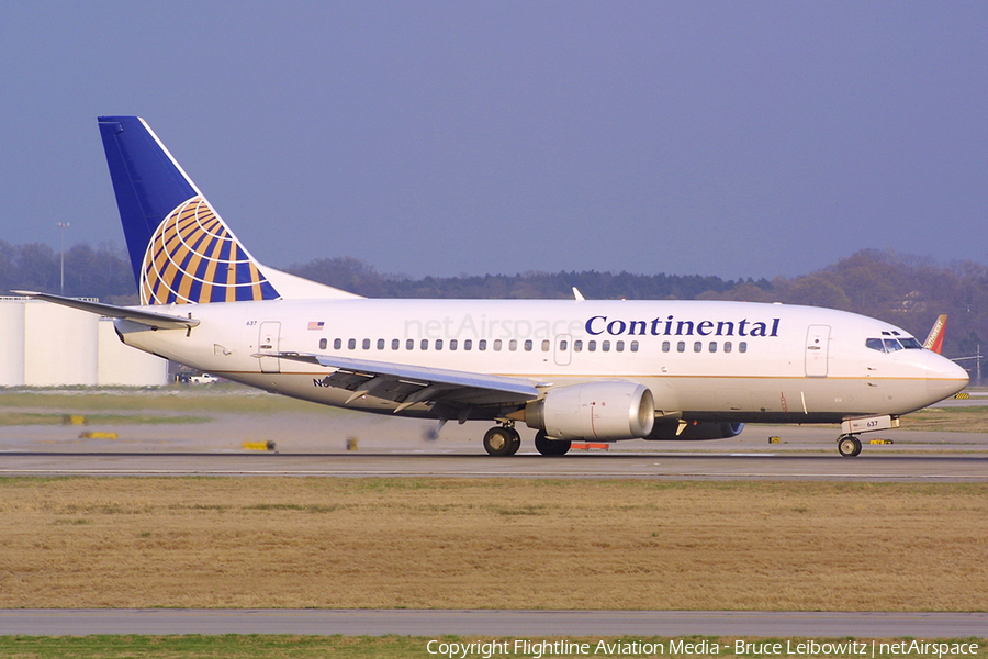 Continental Airlines Boeing 737-524 (N33637) | Photo 187205