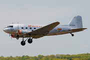 Western Air Lines Douglas DC-3A-197E (N33644) at  Waterbury–Oxford, United States