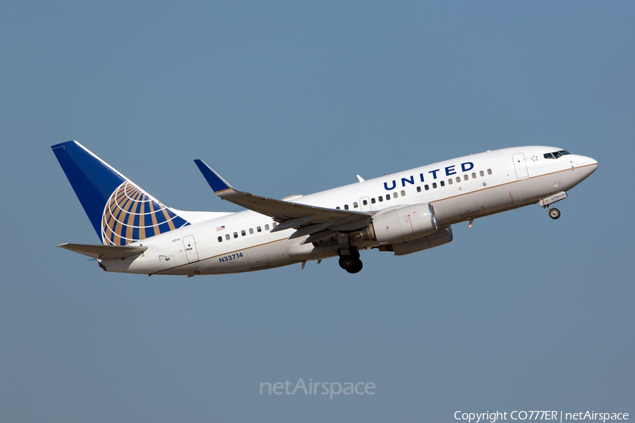 United Airlines Boeing 737-724 (N33714) | Photo 91243