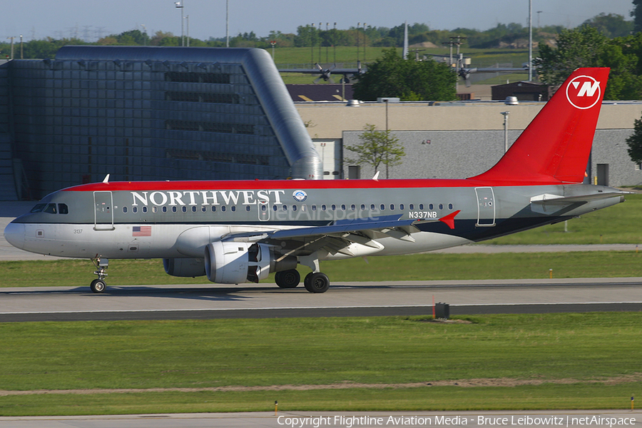 Northwest Airlines Airbus A319-114 (N337NB) | Photo 142622