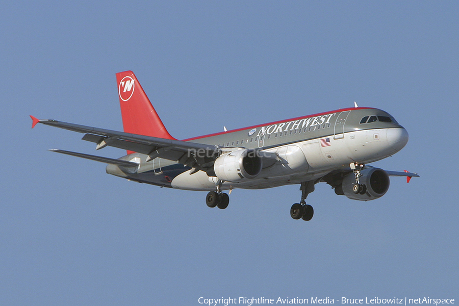 Northwest Airlines Airbus A319-114 (N337NB) | Photo 179887