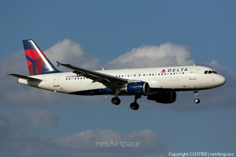 Delta Air Lines Airbus A320-212 (N337NW) | Photo 178395