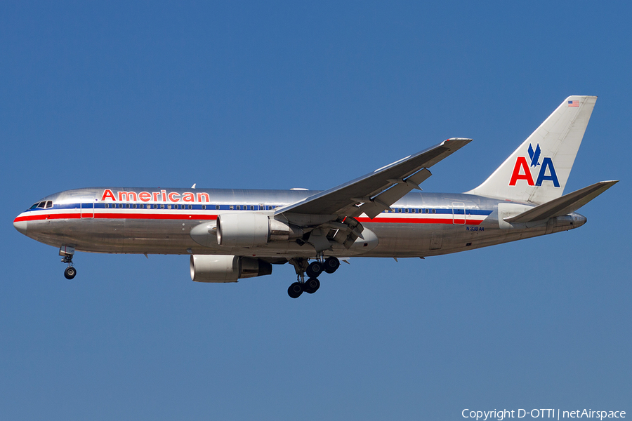 American Airlines Boeing 767-223(ER) (N338AA) | Photo 182301