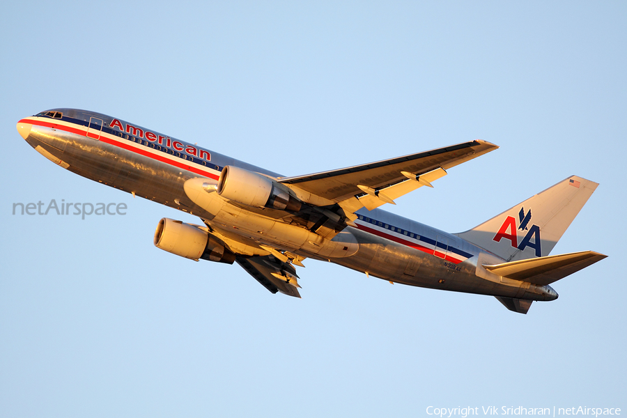 American Airlines Boeing 767-223(ER) (N338AA) | Photo 35694
