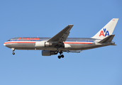 American Airlines Boeing 767-223(ER) (N338AA) at  Los Angeles - International, United States