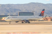 Delta Air Lines Airbus A321-211 (N338DN) at  Phoenix - Sky Harbor, United States