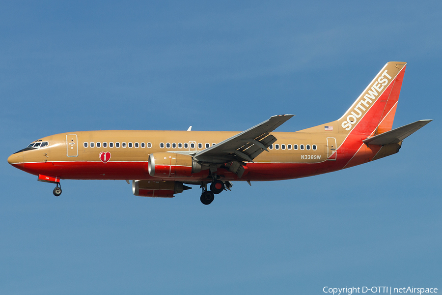 Southwest Airlines Boeing 737-3H4 (N338SW) | Photo 186570