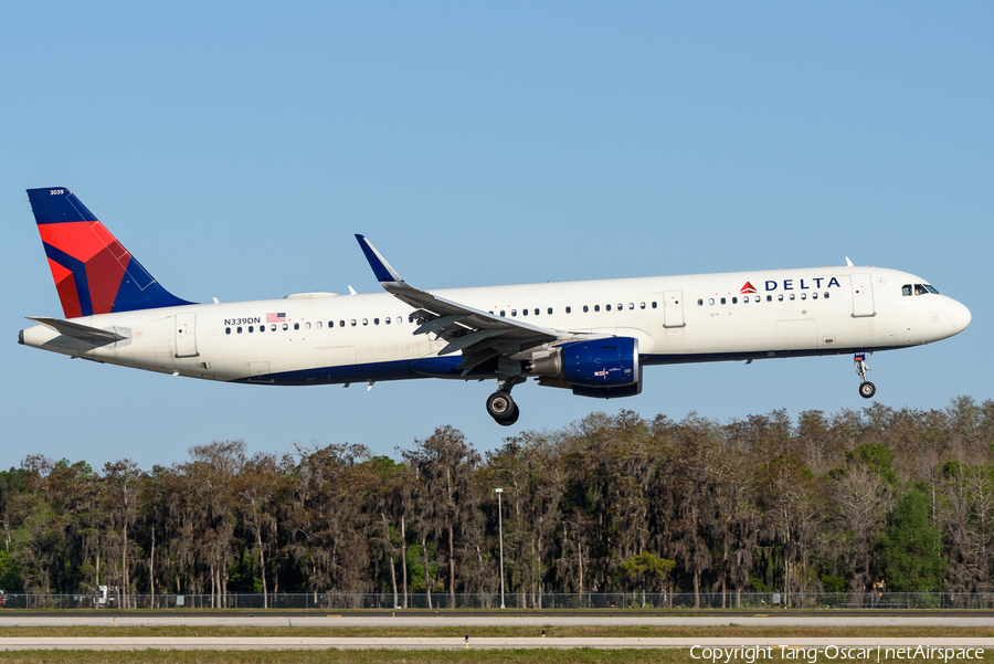 Delta Air Lines Airbus A321-211 (N339DN) | Photo 449056
