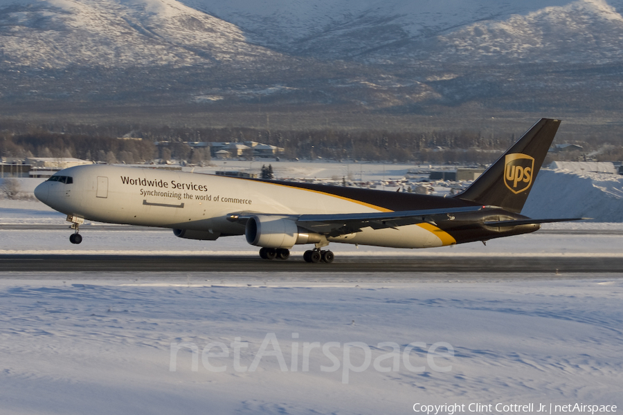 United Parcel Service Boeing 767-34AF(ER) (N339UP) | Photo 40607