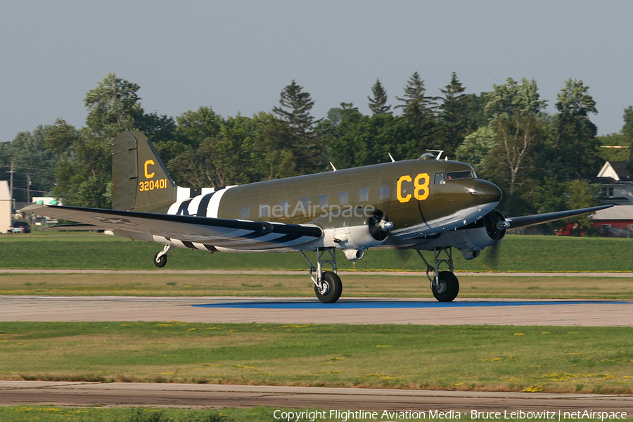 Cavanaugh Flight Museum Douglas DC-3A-S1C3G (N33VW) | Photo 167210