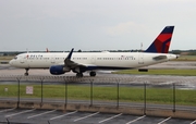Delta Air Lines Airbus A321-211 (N340DN) at  Atlanta - Hartsfield-Jackson International, United States