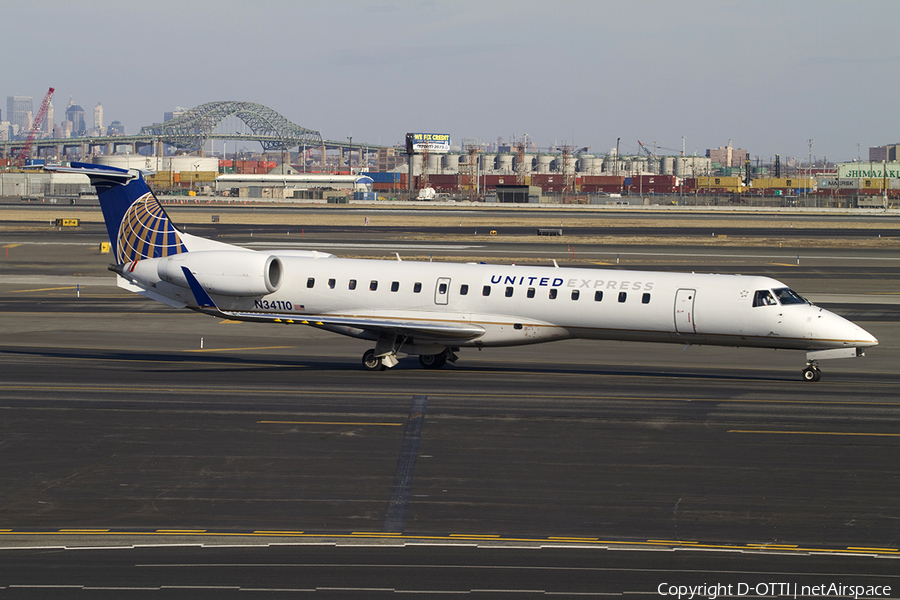 United Express (ExpressJet Airlines) Embraer ERJ-145XR (N34110) | Photo 344256