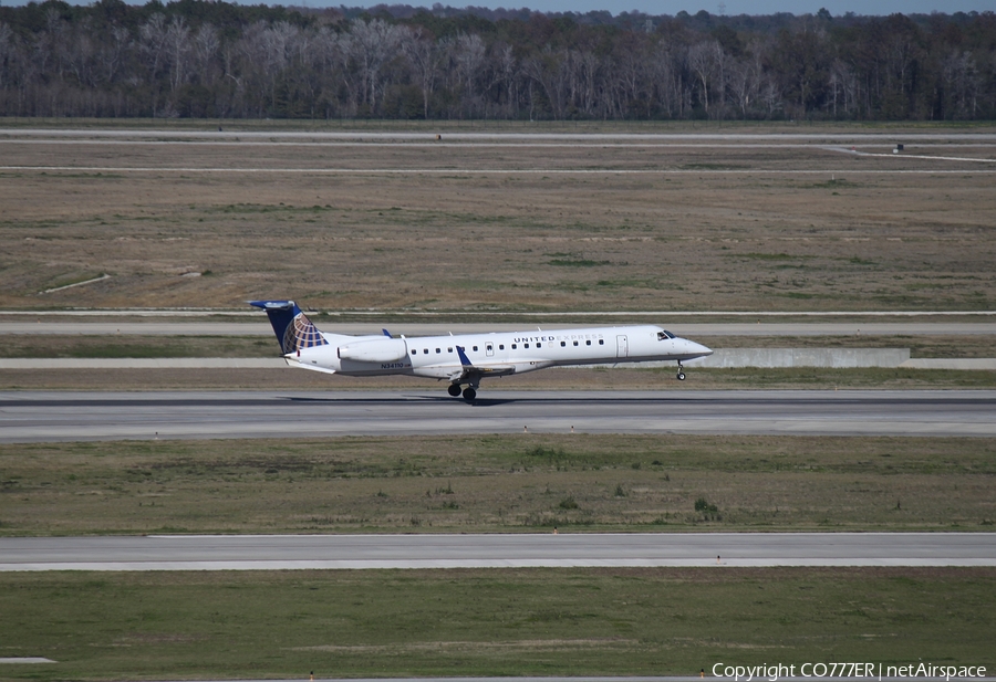 United Express (ExpressJet Airlines) Embraer ERJ-145XR (N34110) | Photo 2517
