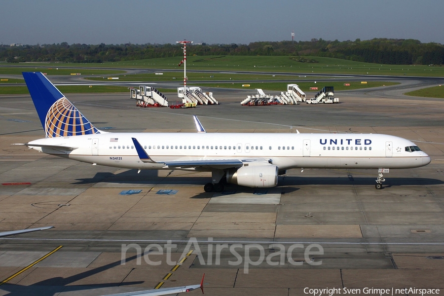 United Airlines Boeing 757-224 (N34131) | Photo 18135