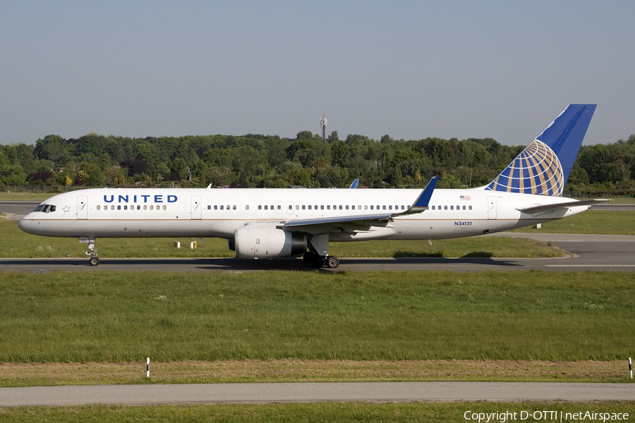 United Airlines Boeing 757-224 (N34131) | Photo 437028