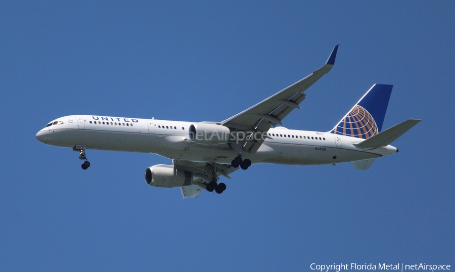 United Airlines Boeing 757-224 (N34131) | Photo 380539