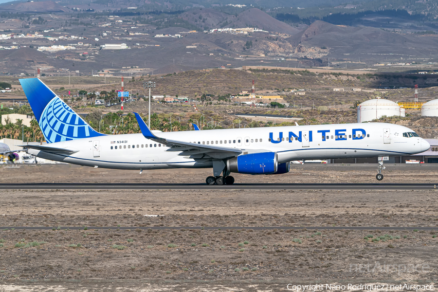 United Airlines Boeing 757-224 (N34131) | Photo 656516