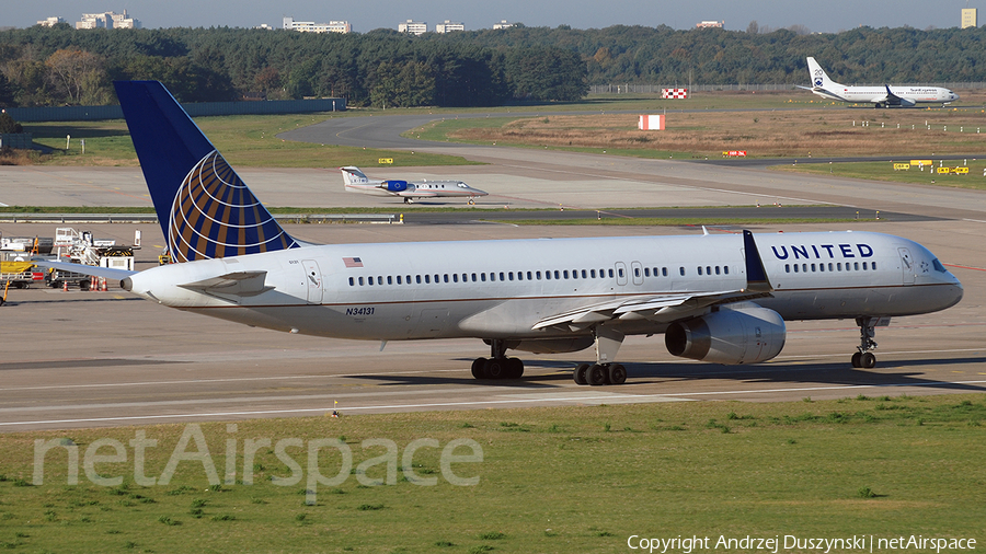 United Airlines Boeing 757-224 (N34131) | Photo 448952