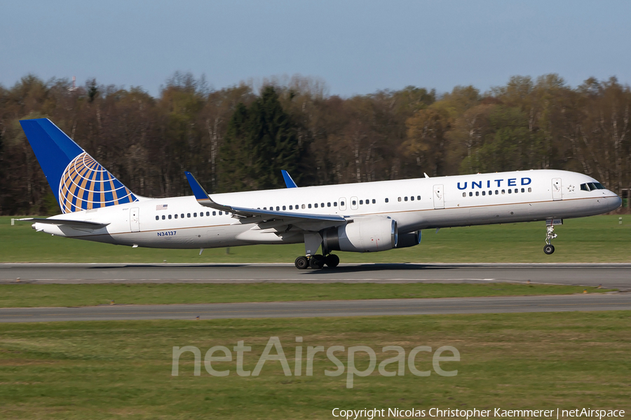 United Airlines Boeing 757-224 (N34137) | Photo 158847