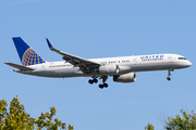 United Airlines Boeing 757-224 (N34137) at  New York - John F. Kennedy International, United States