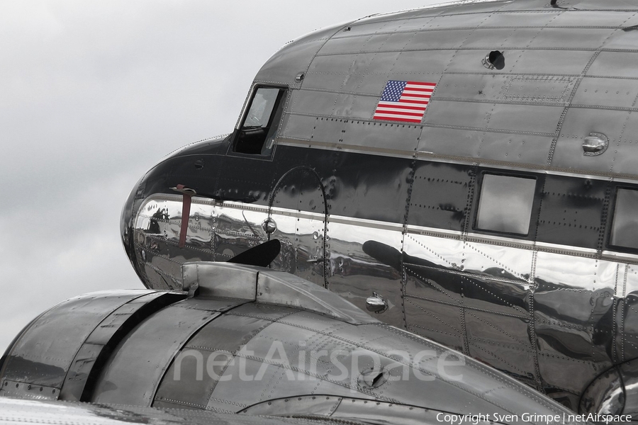 (Private) Douglas DC-3A-253A (N341A) | Photo 327664