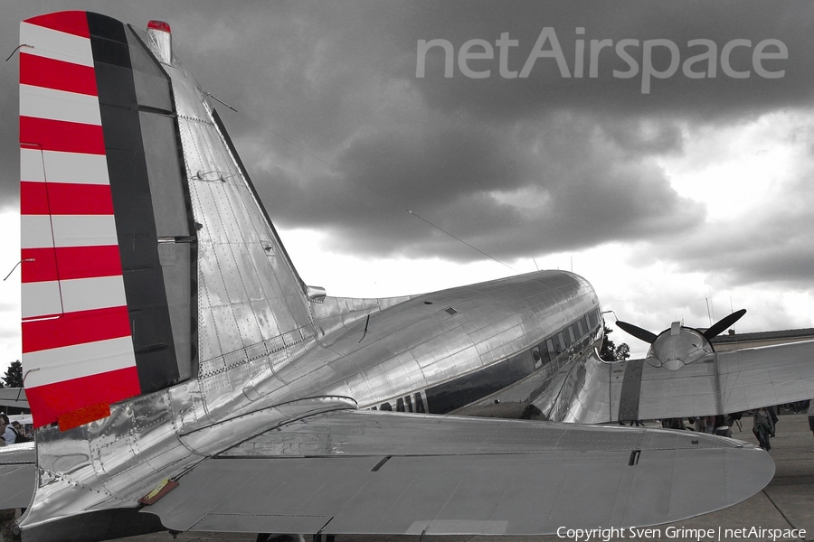 (Private) Douglas DC-3A-253A (N341A) | Photo 330351