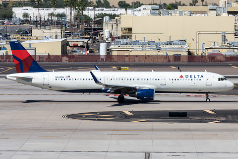 Delta Air Lines Airbus A321-211 (N341DN) at  Phoenix - Sky Harbor, United States