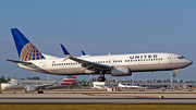 United Airlines Boeing 737-824 (N34222) at  Miami - International, United States