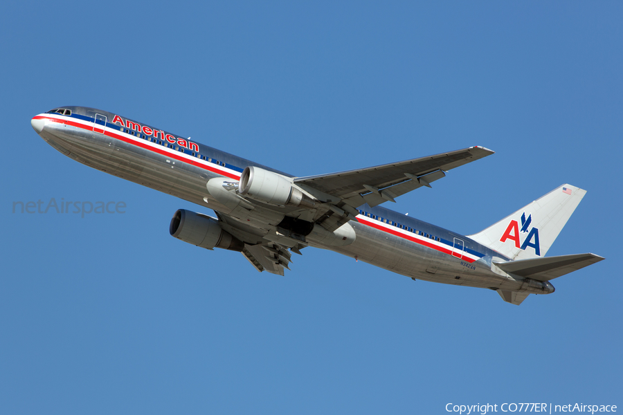 American Airlines Boeing 767-323(ER) (N342AN) | Photo 18959