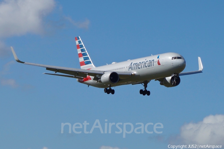 American Airlines Boeing 767-323(ER) (N342AN) | Photo 291757