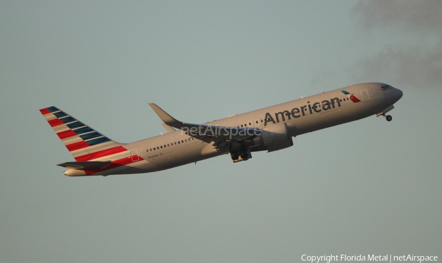 American Airlines Boeing 767-323(ER) (N342AN) | Photo 580245