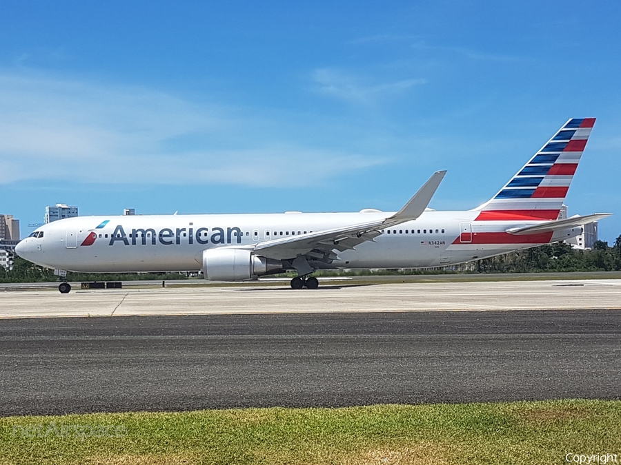 American Airlines Boeing 767-323(ER) (N342AN) | Photo 237930