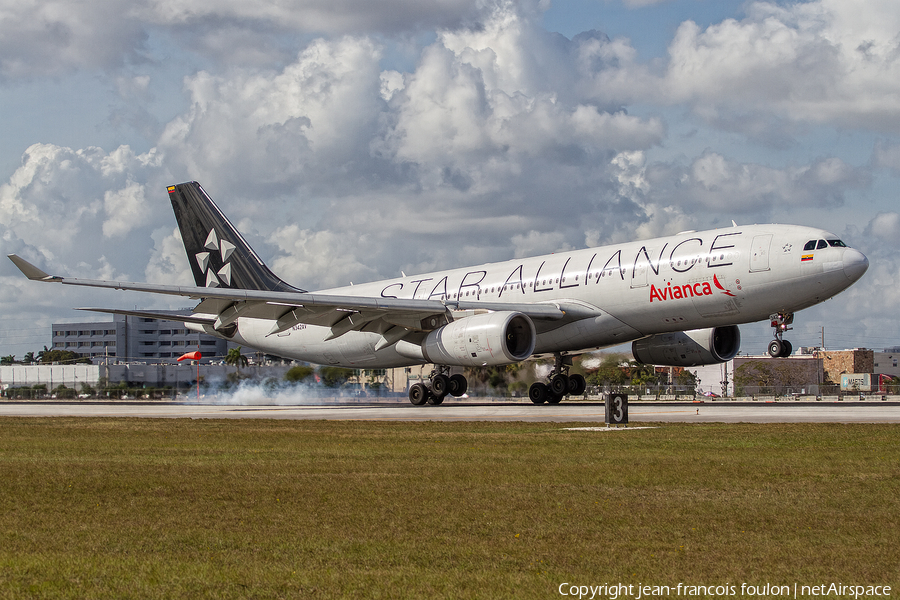 Avianca Airbus A330-243 (N342AV) | Photo 227577