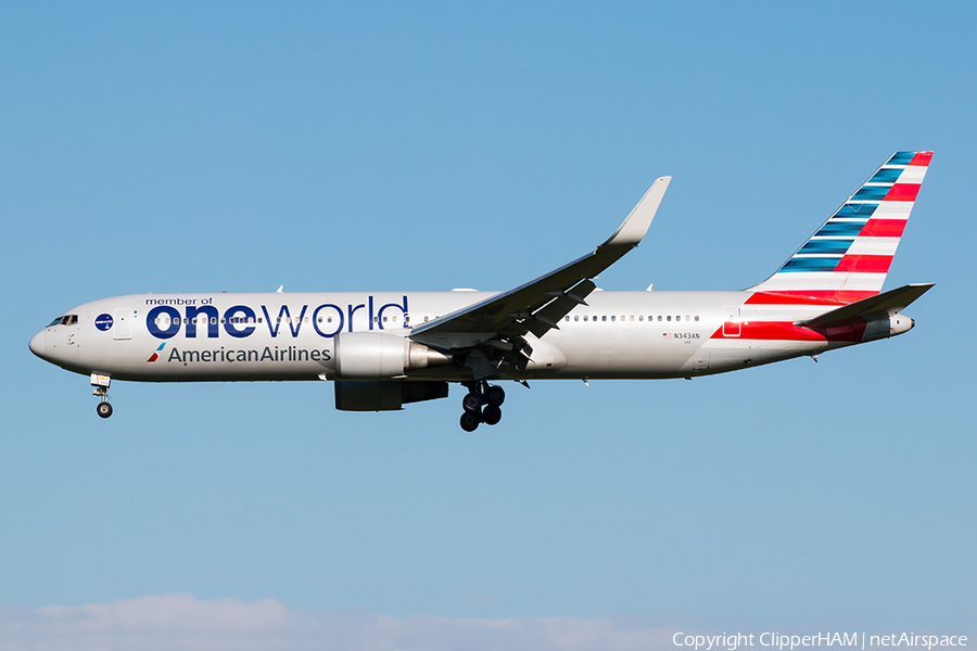 American Airlines Boeing 767-323(ER) (N343AN) | Photo 167874