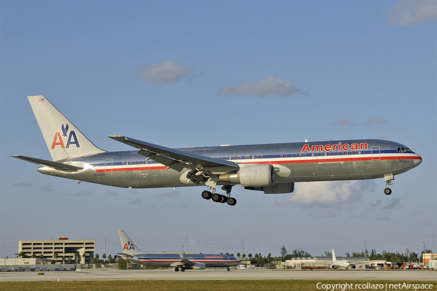 American Airlines Boeing 767-323(ER) (N343AN) | Photo 19233