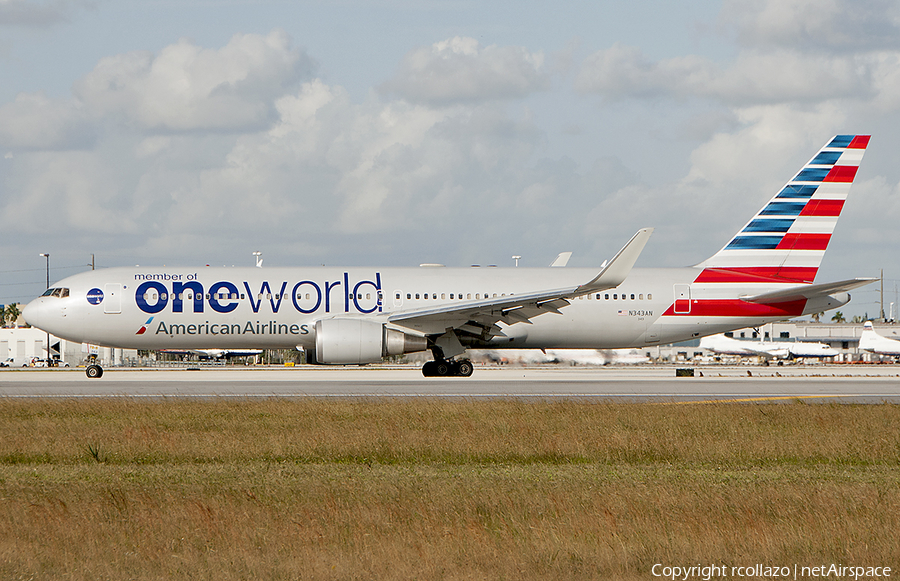 American Airlines Boeing 767-323(ER) (N343AN) | Photo 90262