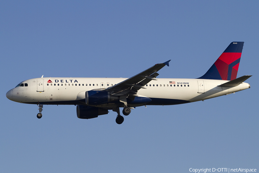 Delta Air Lines Airbus A320-212 (N343NW) | Photo 337743