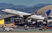 United Airlines Boeing 737-924(ER) (N34460) at  Los Angeles - International, United States