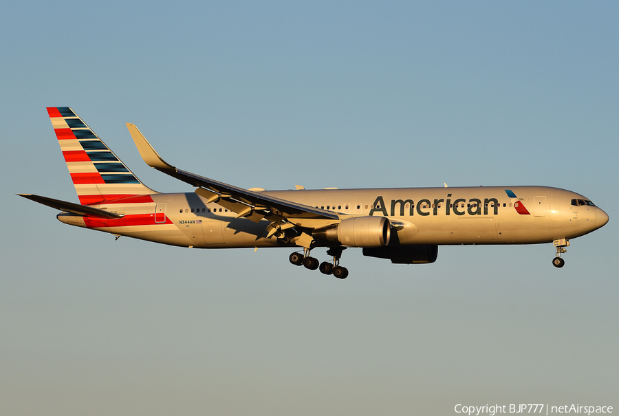 American Airlines Boeing 767-323(ER) (N344AN) | Photo 224849
