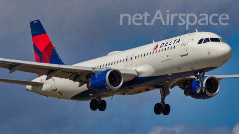 Delta Air Lines Airbus A320-212 (N344NW) at  Miami - International, United States