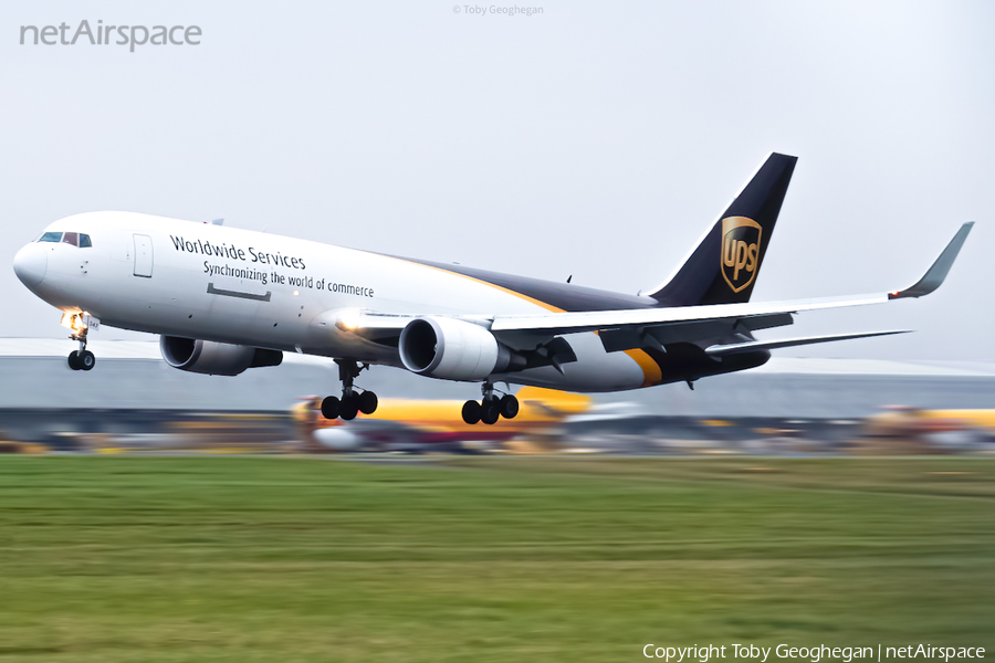 United Parcel Service Boeing 767-34AF(ER) (N347UP) | Photo 413662